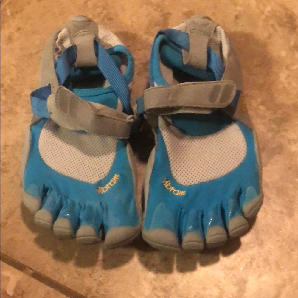 Vibrams Trecksports women’s fivetoe shoe